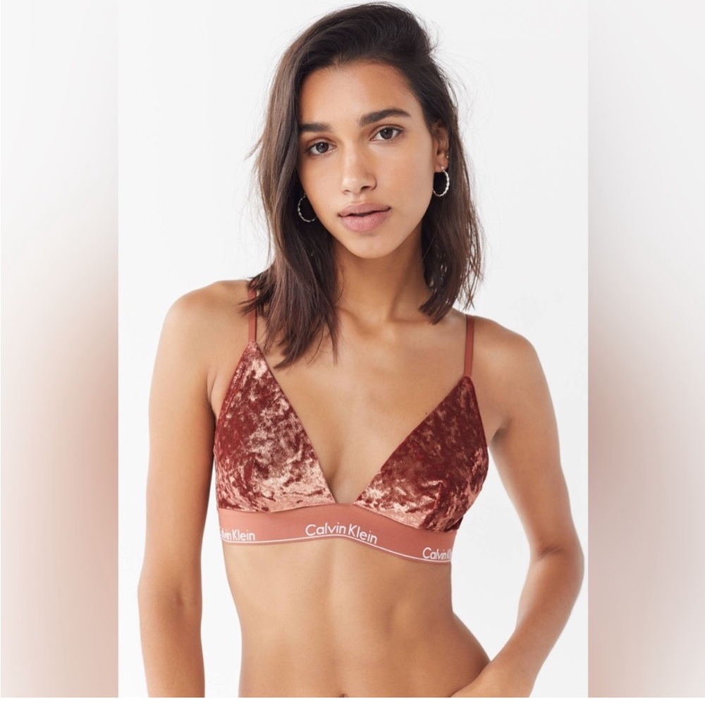 Calvin Klein Women's Velvet Bralette - Copper